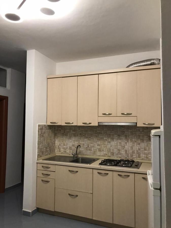 Cano Apartament Дуррес Экстерьер фото